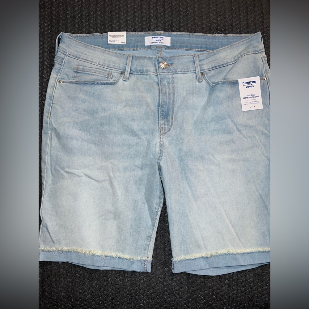 New Denizen from Levi’s jean mid-rise bermuda short